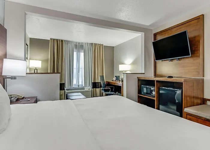 Comfort Near I-80 And I-94 4*