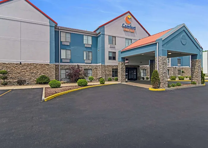 Comfort Near I-80 And I-94 Hotel 4*